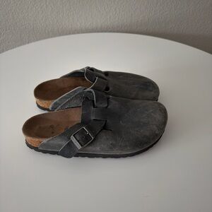 Navy Women’s Birkenstock Slip-On Clogs with Buckle- Size 6